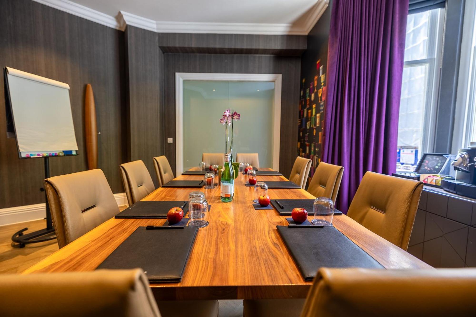 Xenia - Autograph Collection Hotel 4*