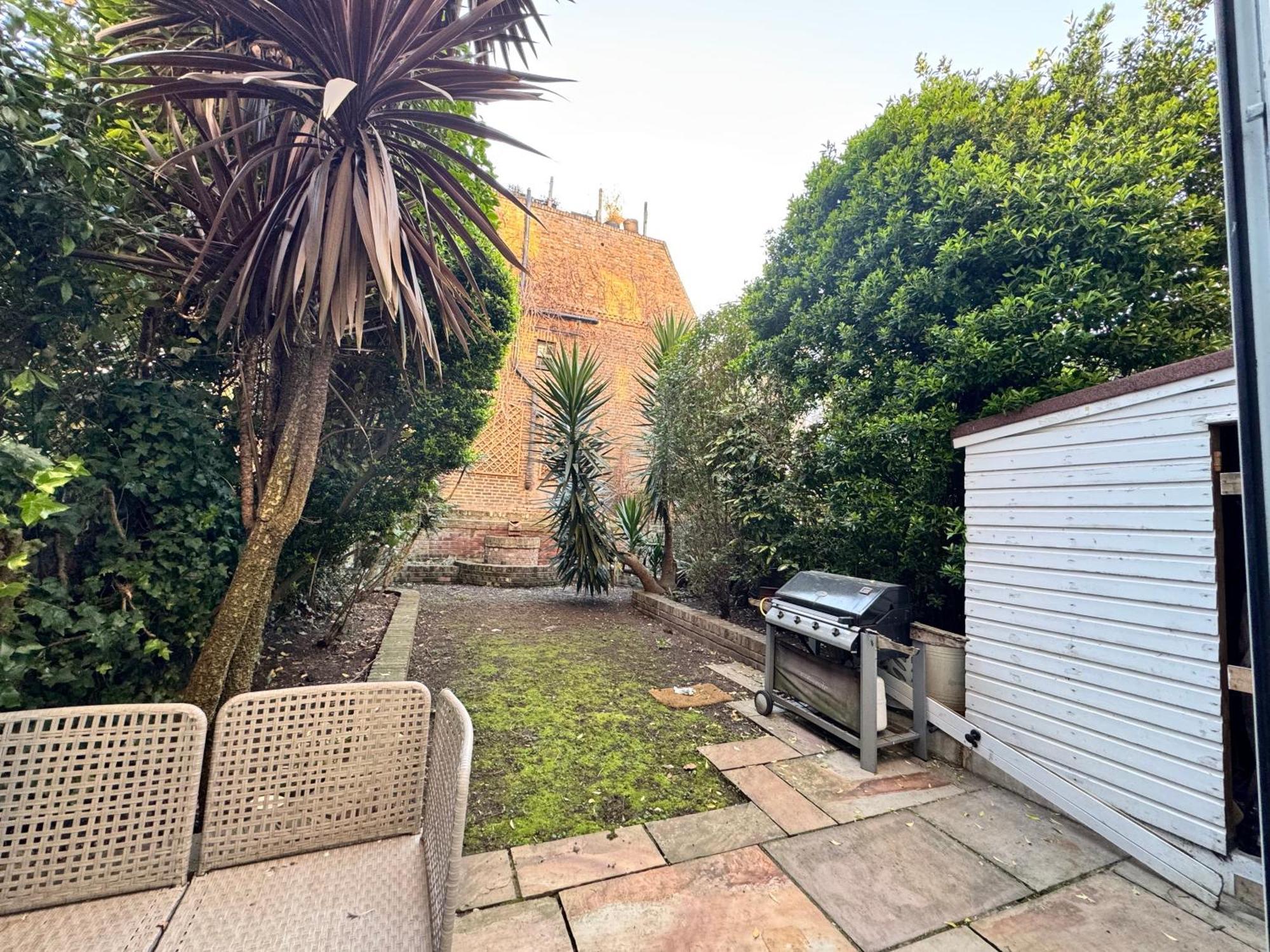 2 Min Walk To Portobello Road Apartment