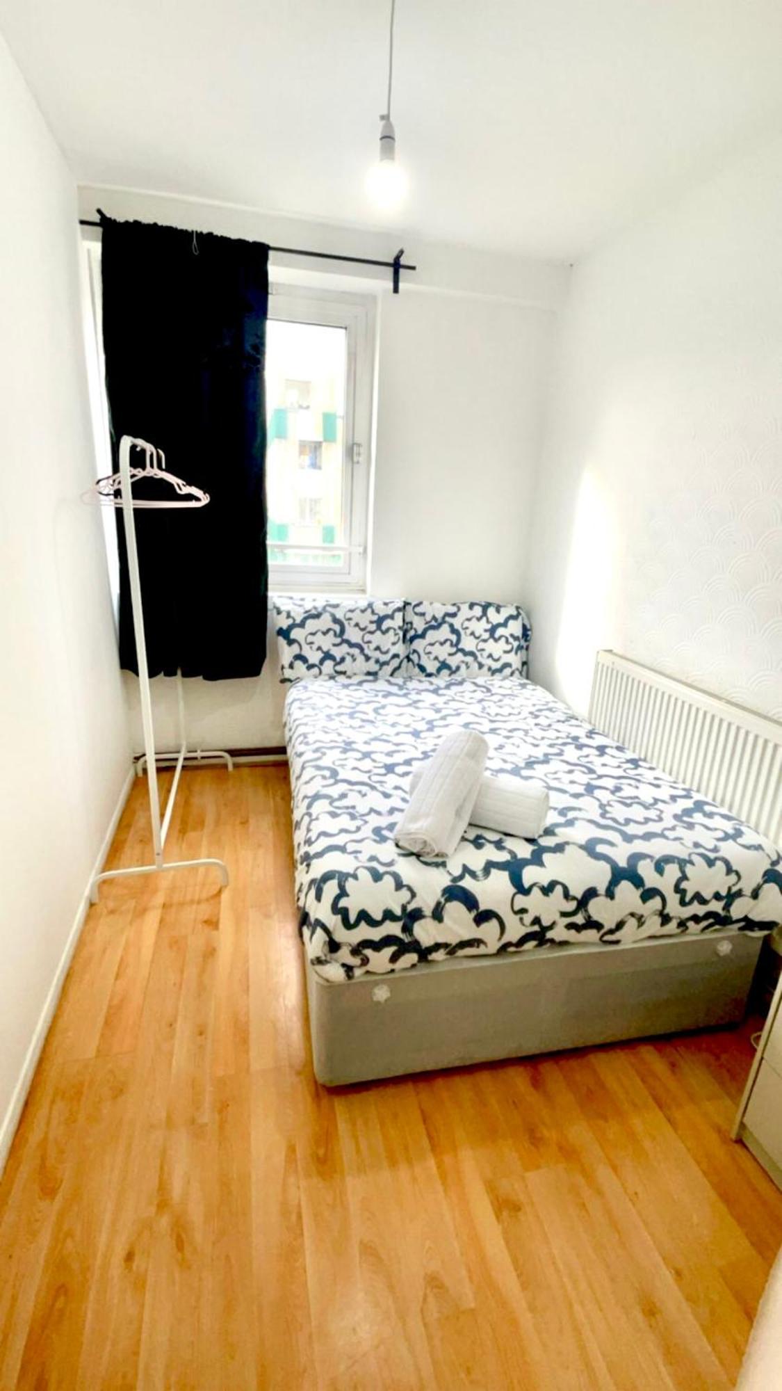 Hospedagem domiciliar Cozy In 1 Stop To Liverpool Street Londres