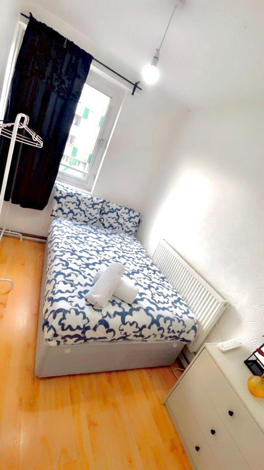 Cozy In 1 Stop To Liverpool Street Hospedagem domiciliar Londres