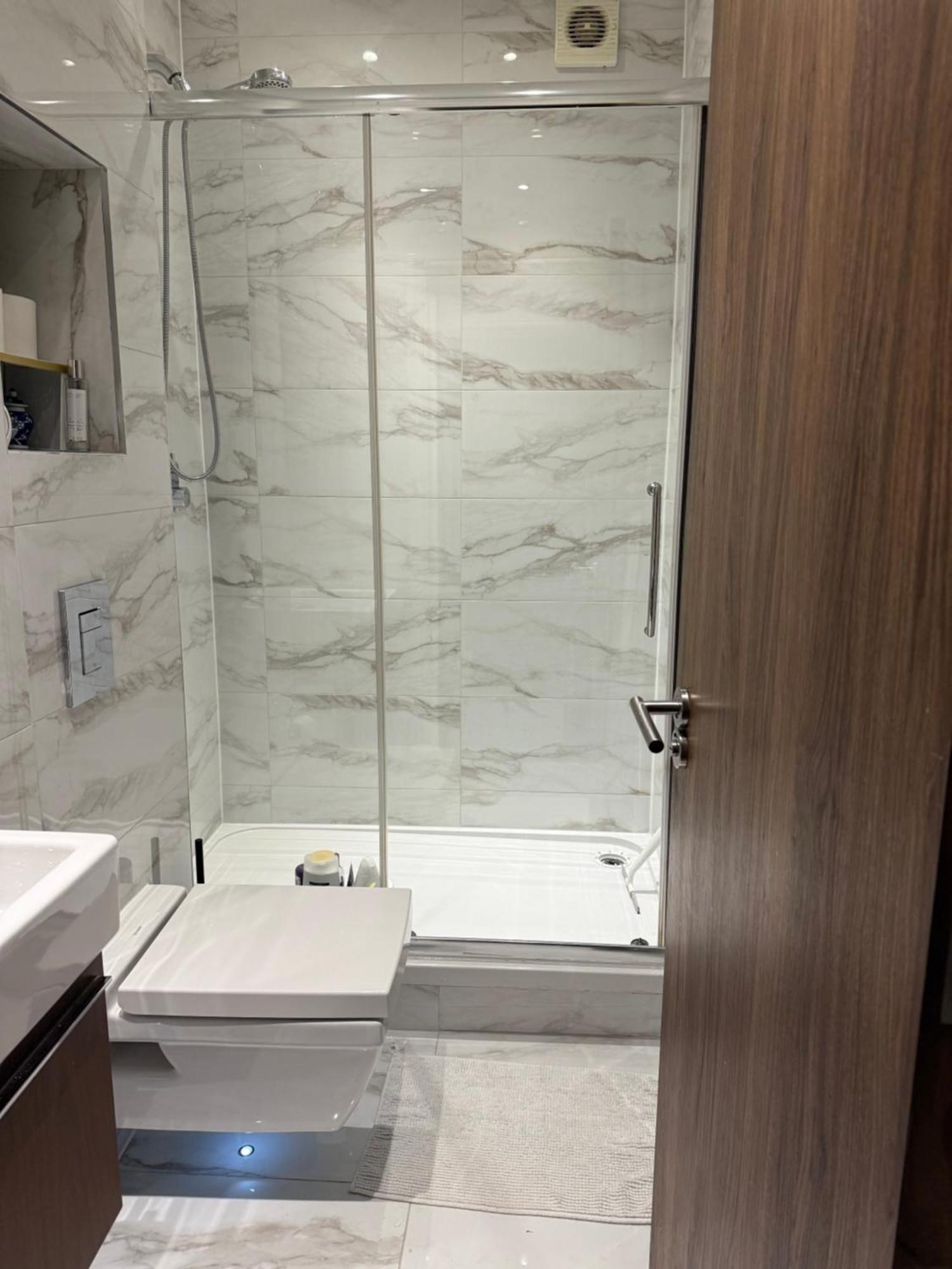 London Westfield Bedroom Guest house London
