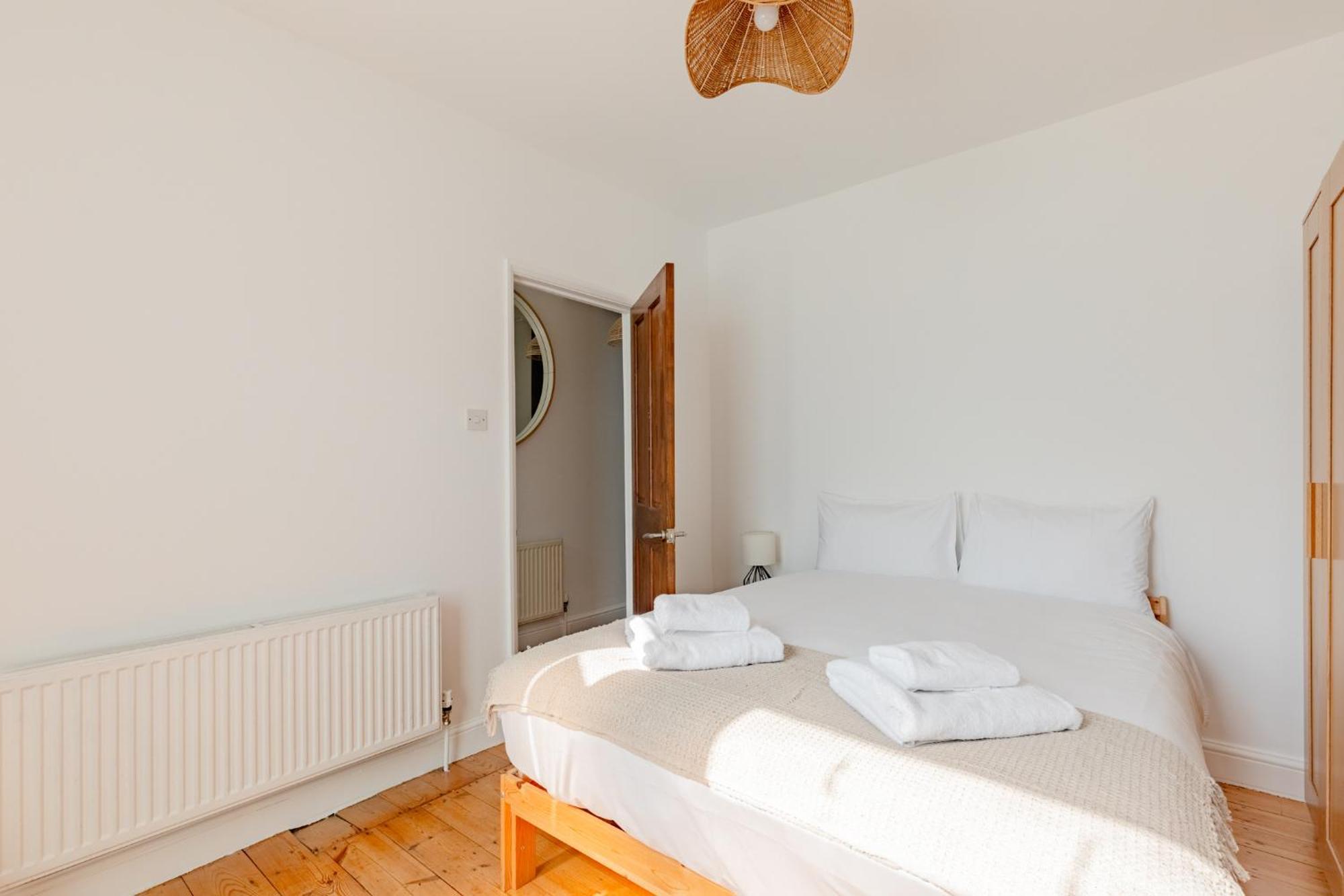 Ferienhaus Newly Renovated 3bed Period In Stratford
