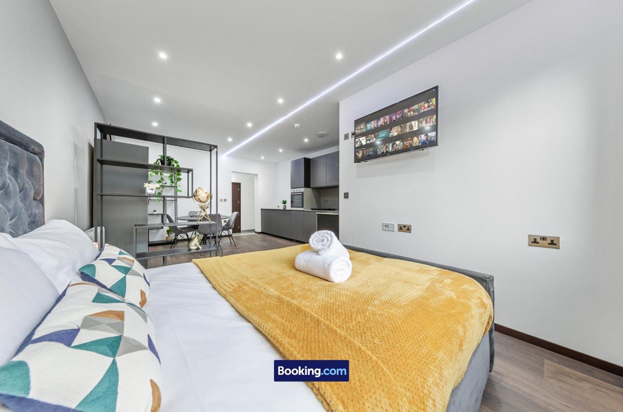 Apartment Stylish By Smart Short Lets & Serviced Woodstock With Free Wifi