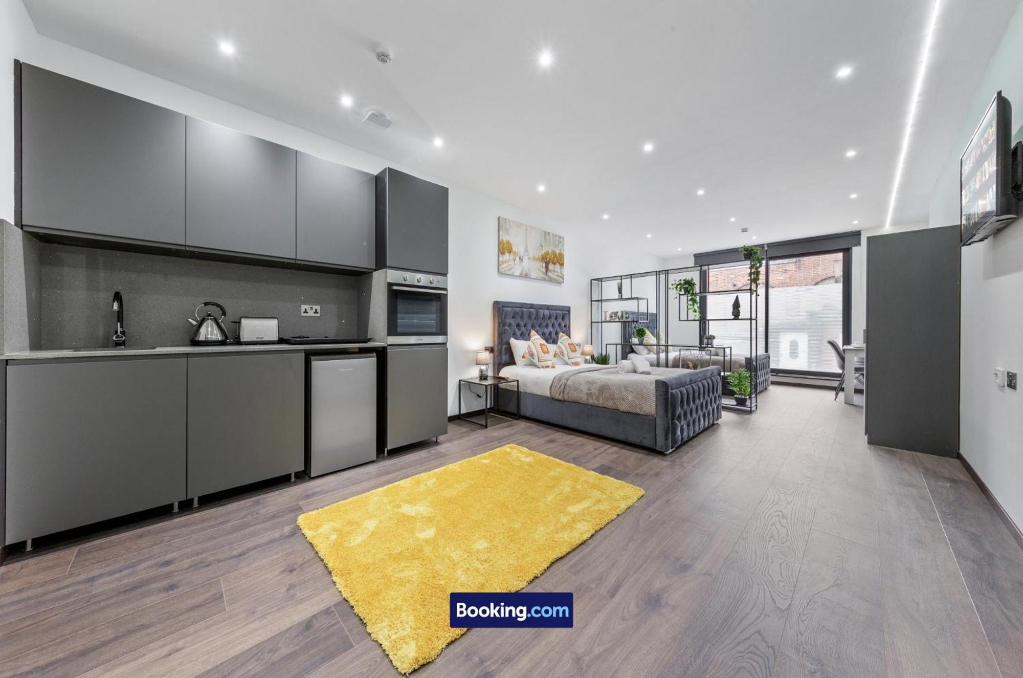Apartment Stylish By Smart Short Lets & Serviced Woodstock With Free Wifi *