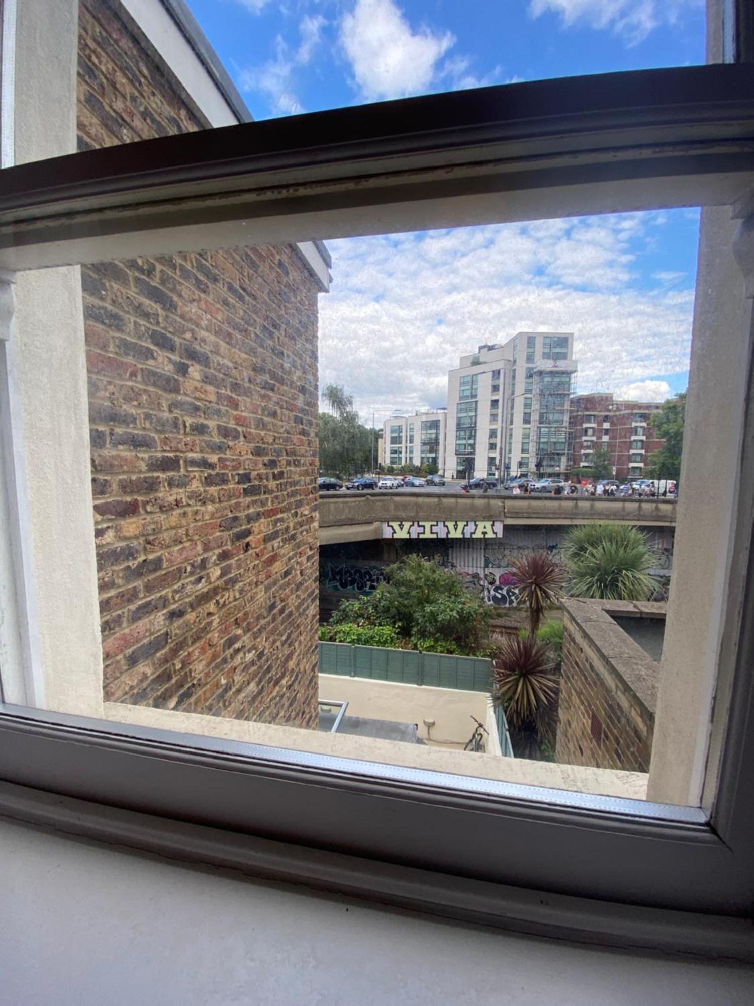 Guest house London Westfield Bedroom London