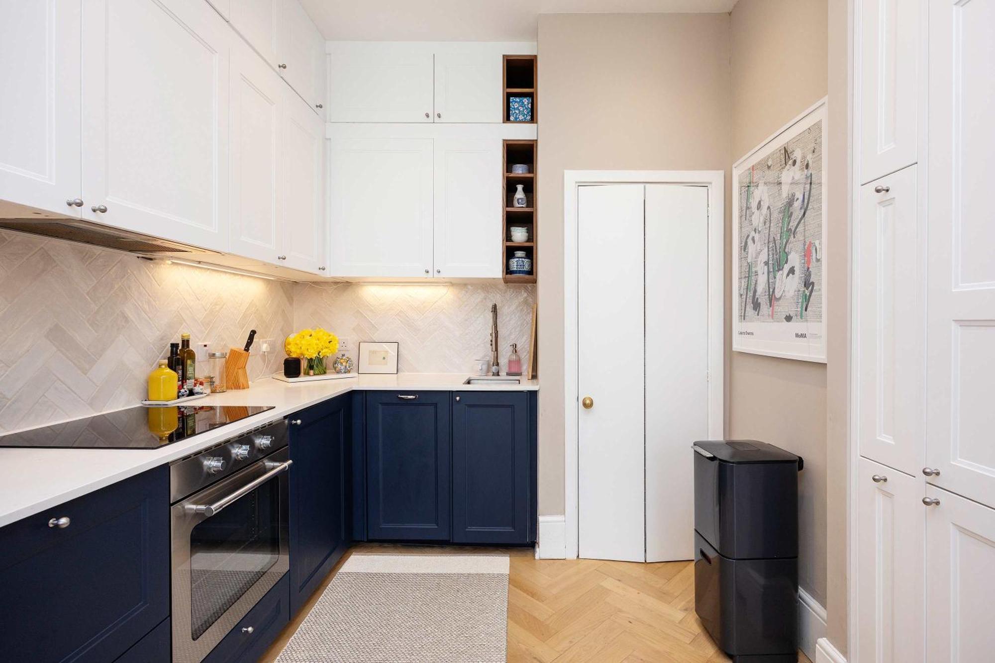 Veeve - The Islington Elegance