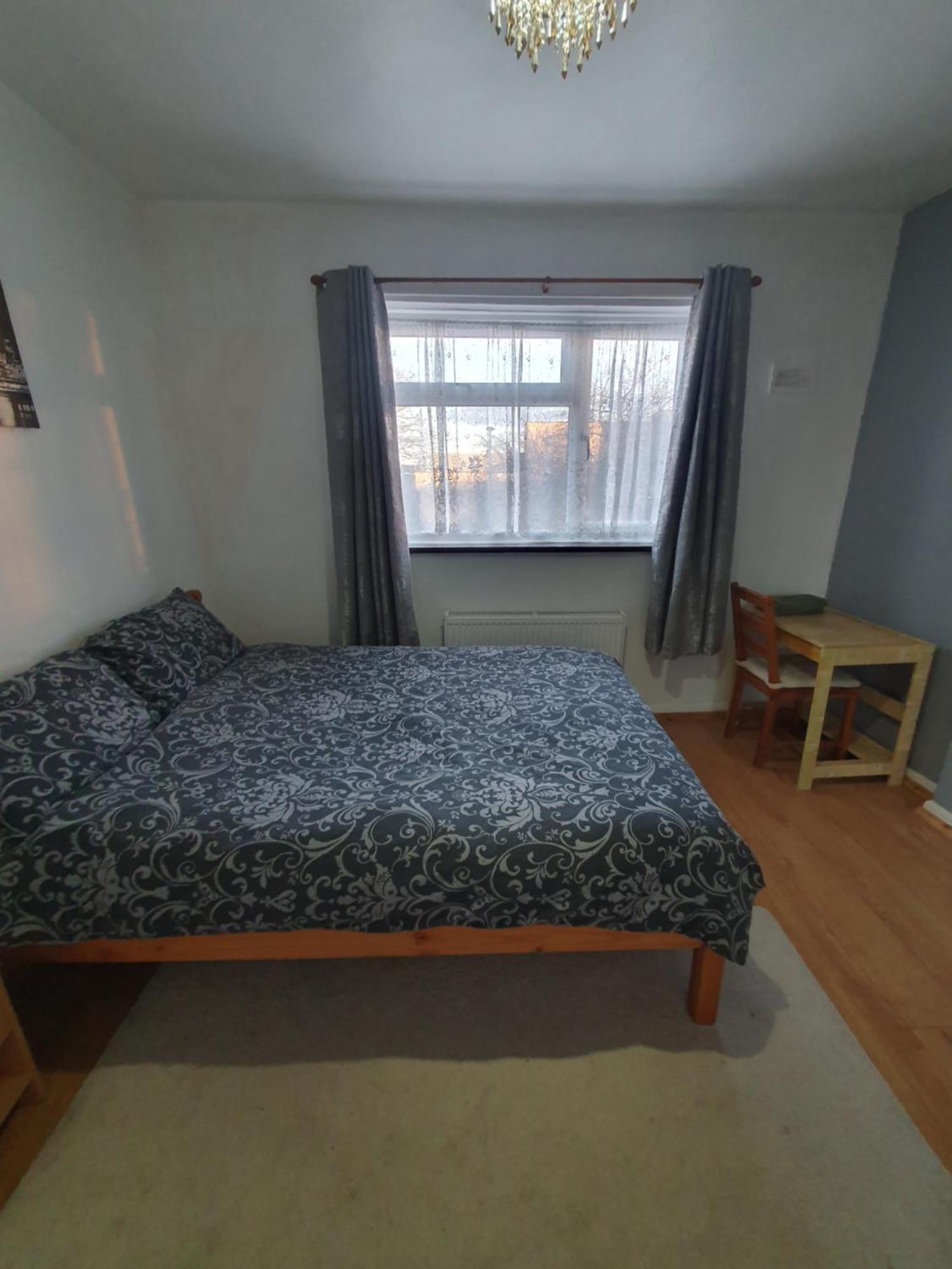 Private In London, Homestay *