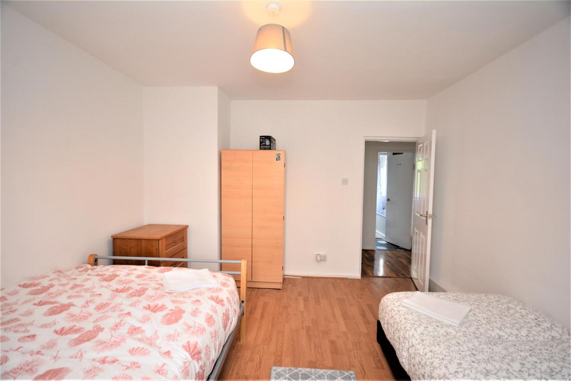 Lovely 2 Bedroom In Greater Apartment