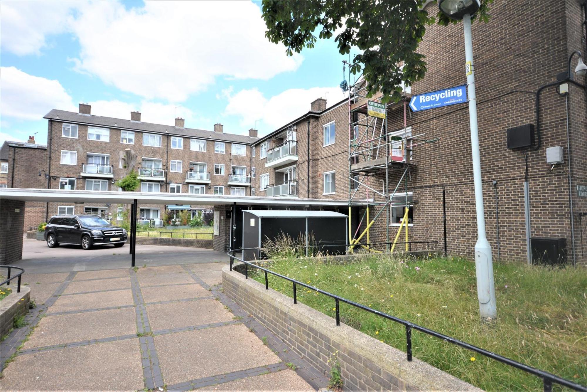 Lovely 2 Bedroom In Greater Apartment *