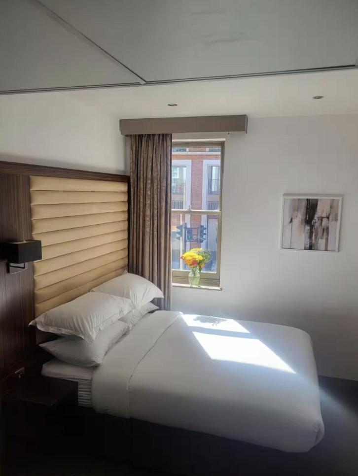 En-suite Boutique 102 Apartment