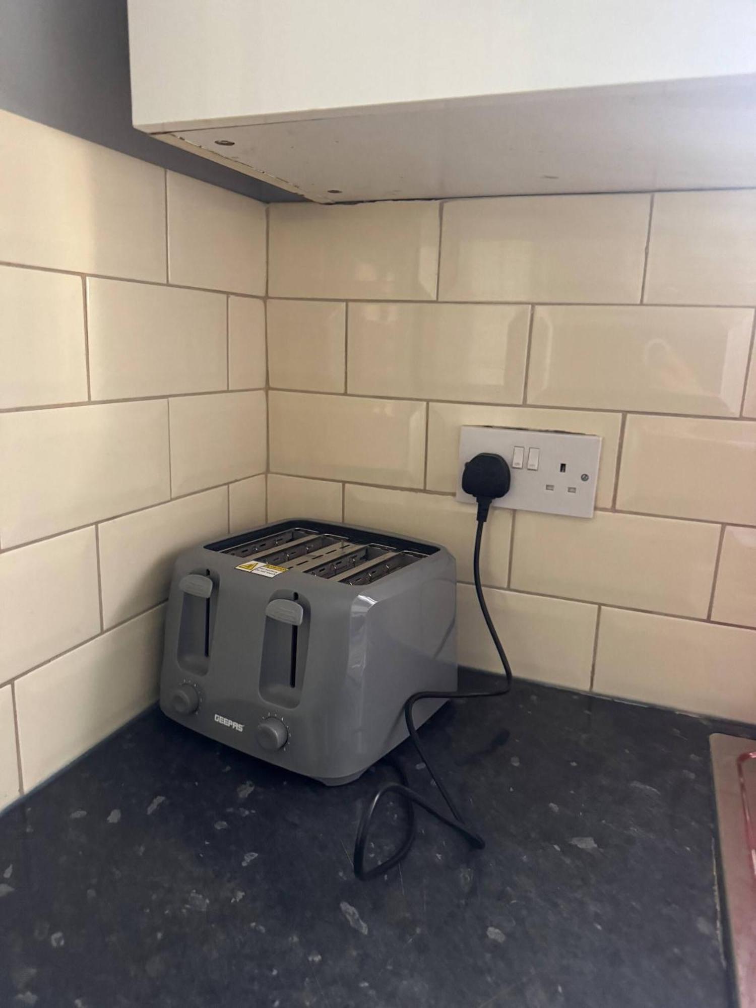 Charming 2 Bed In London