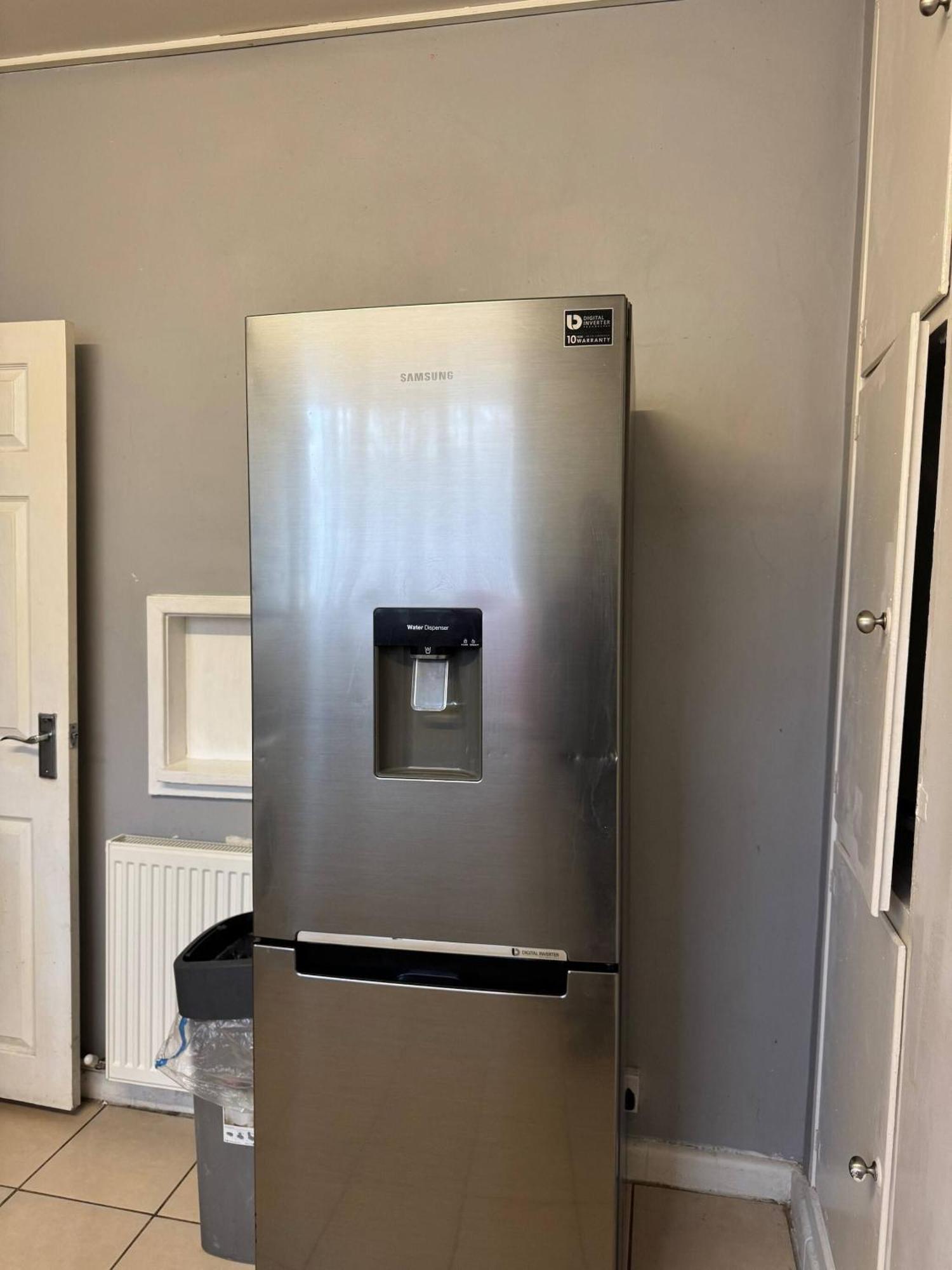 Charming 2 Bed In Apartment London