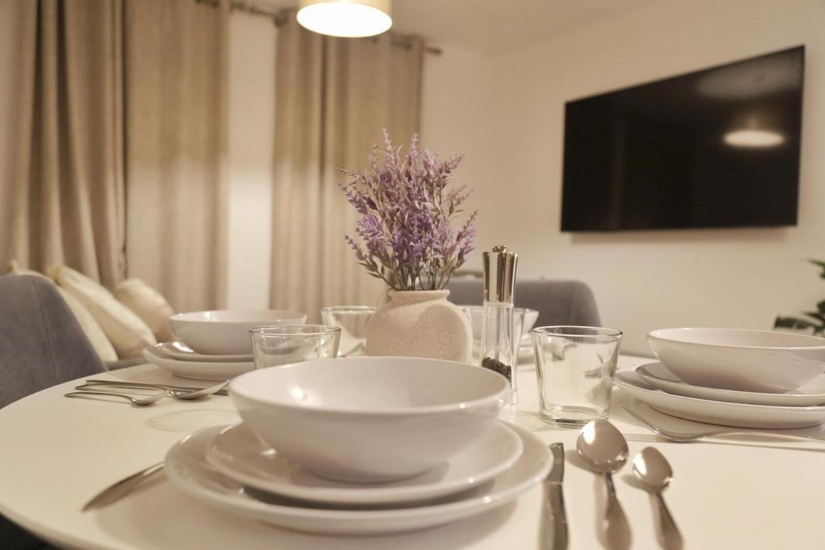 Charming 2 Bedroom Flat In The Heart Of London, 2 Mins To Trafalgar Square! London