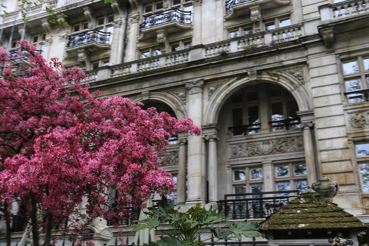 Charming 2 Bedroom Flat In The Heart Of London, 2 Mins To Trafalgar Square! *