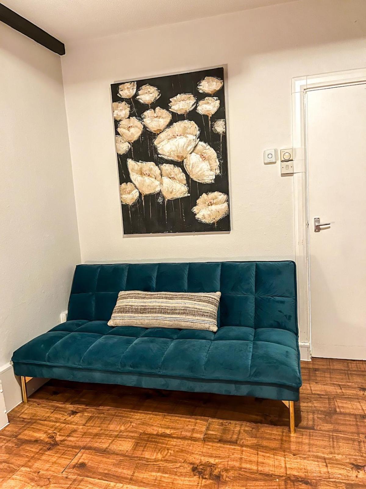 Close To Tower Bridge * London