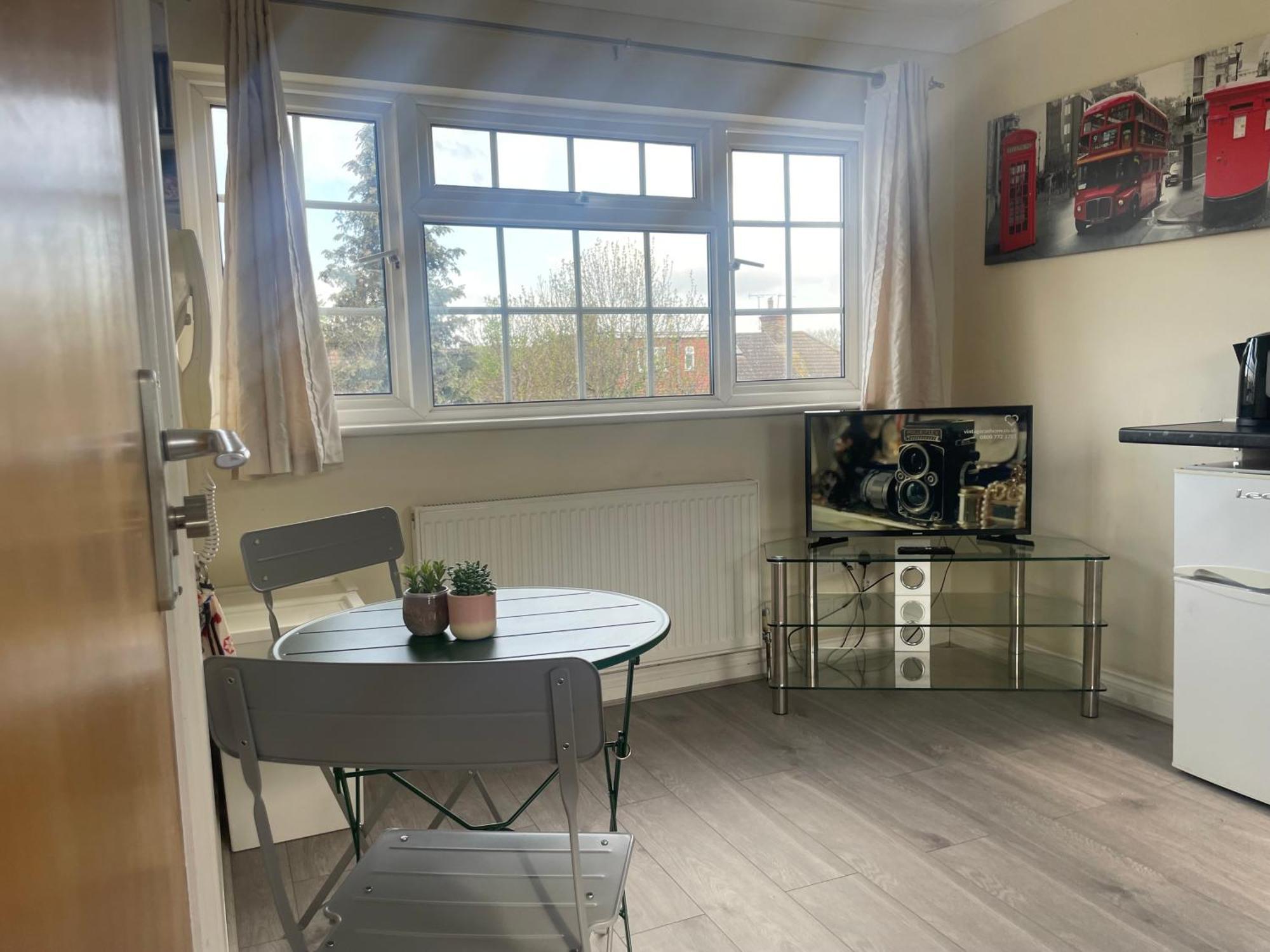 Amazing Studios - East London Walthamstow Apartment London