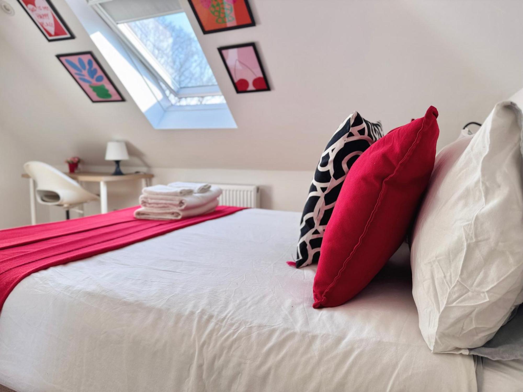 En-suites With Free Parking 30min To