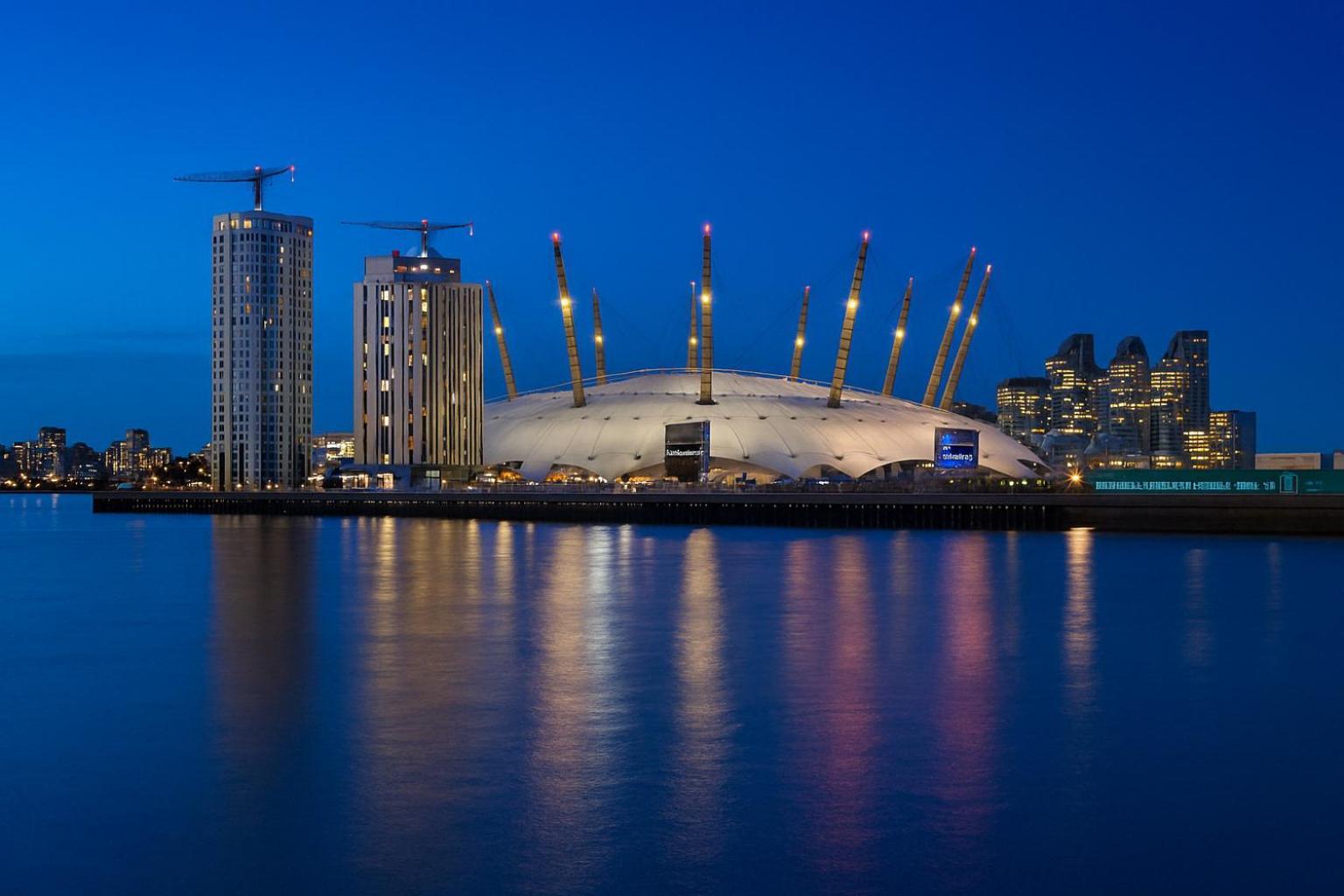 Luxury Two Bedroom River View In Canary Wharf London
