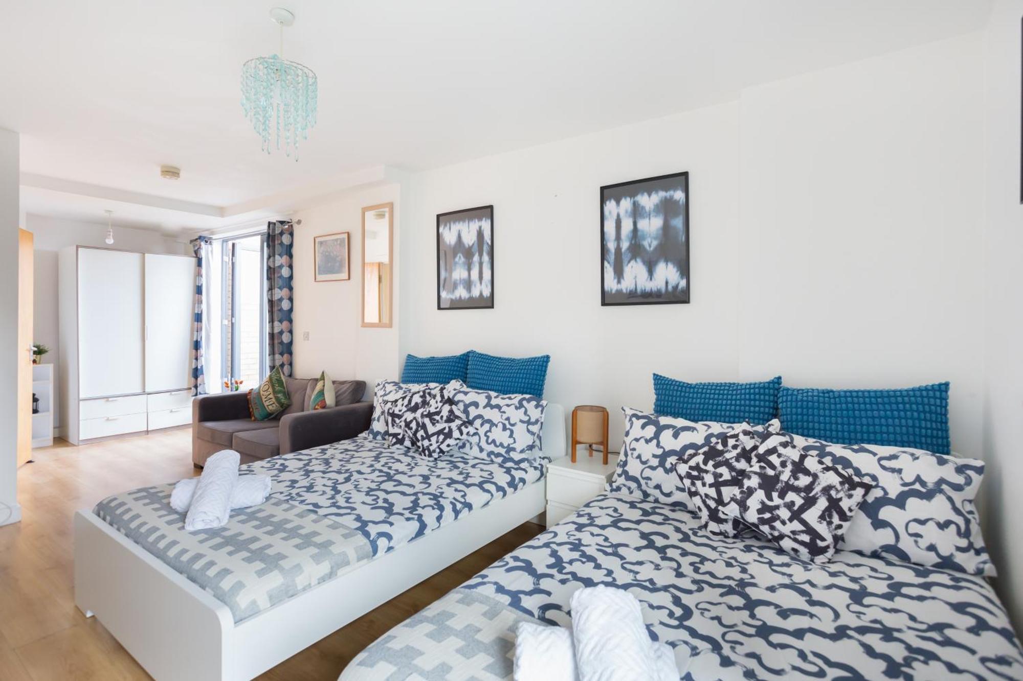 Hannah Homes * London
