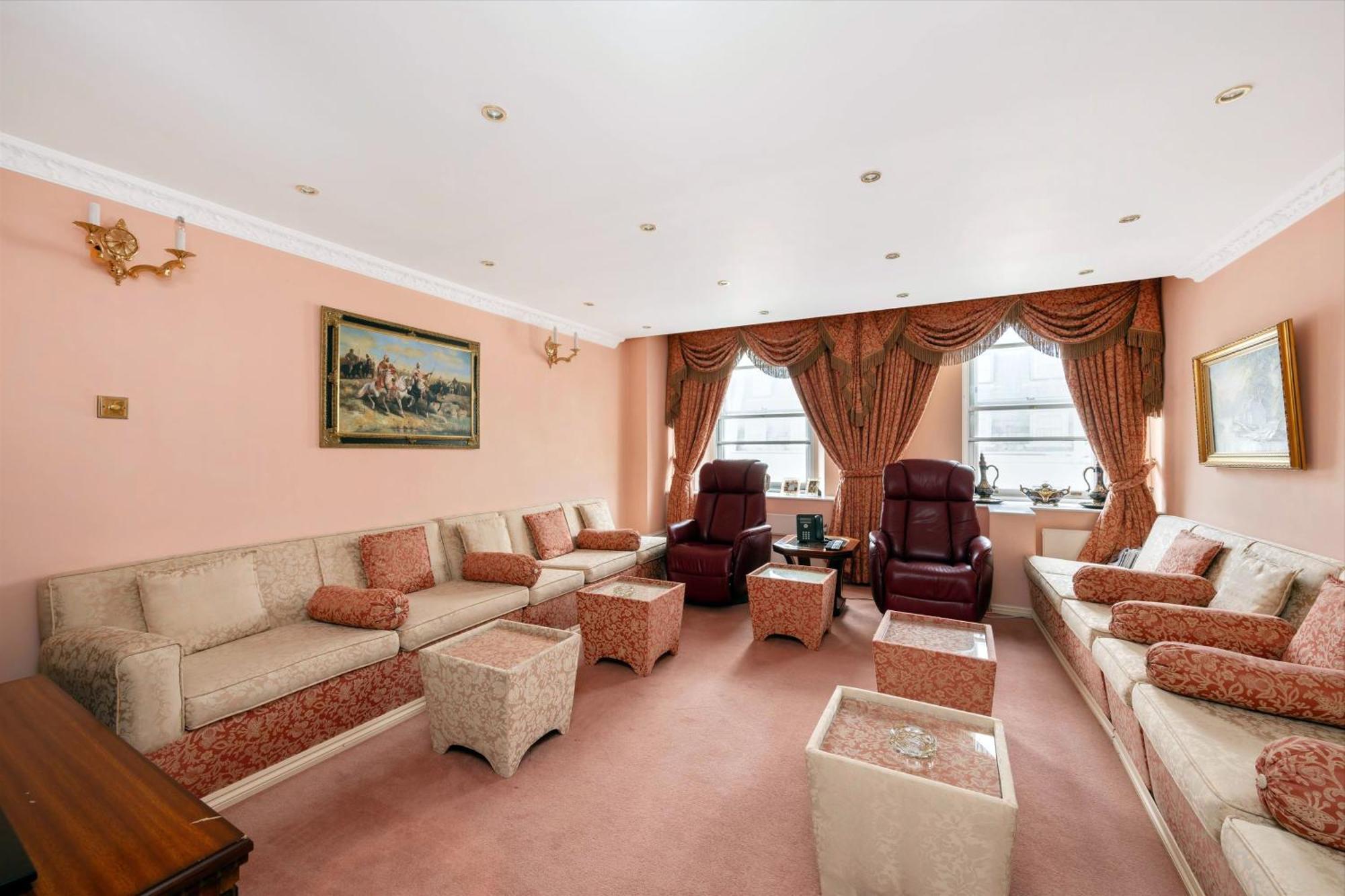Apartment 4 Bedroom With Hyde Park Views In Lancaster Gate