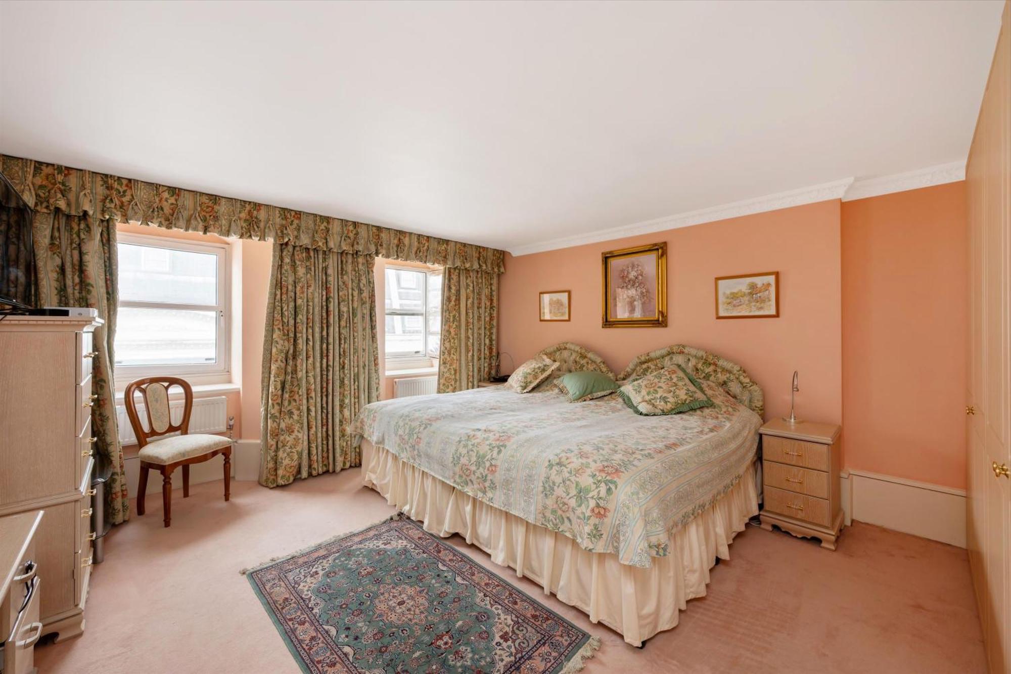 4 Bedroom With Hyde Park Views In Lancaster Gate Apartment *