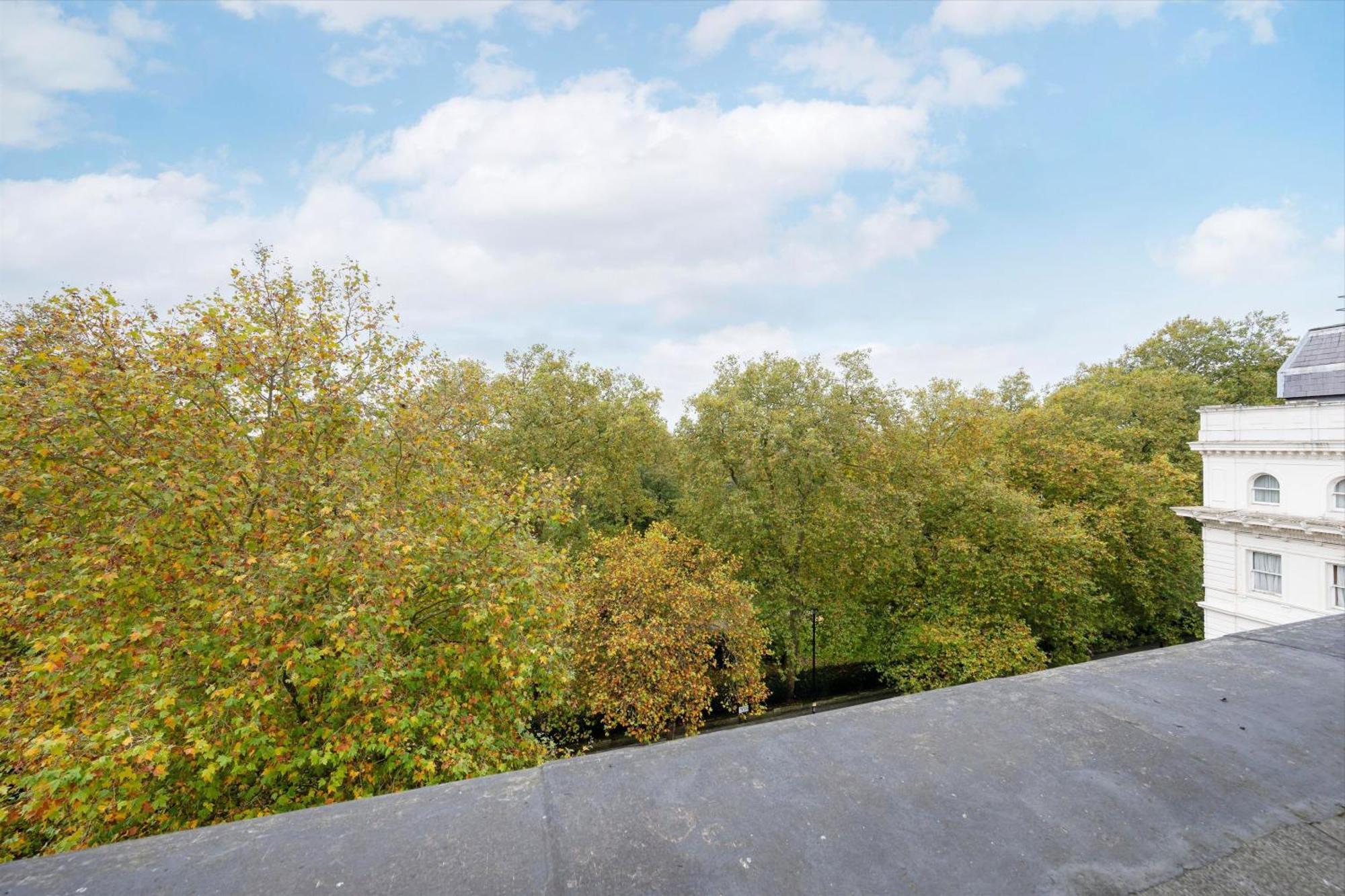 4 Bedroom With Hyde Park Views In Lancaster Gate Apartment London
