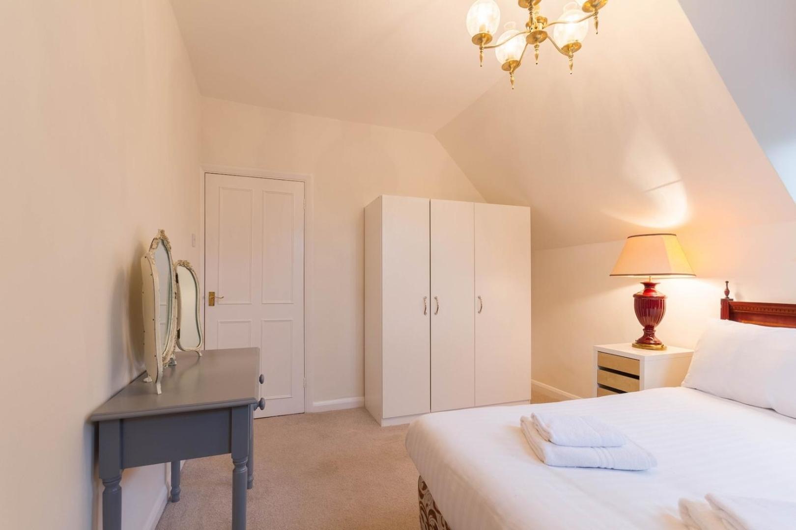 Unique Country Nr Nature Reserve Sleeps 4 London