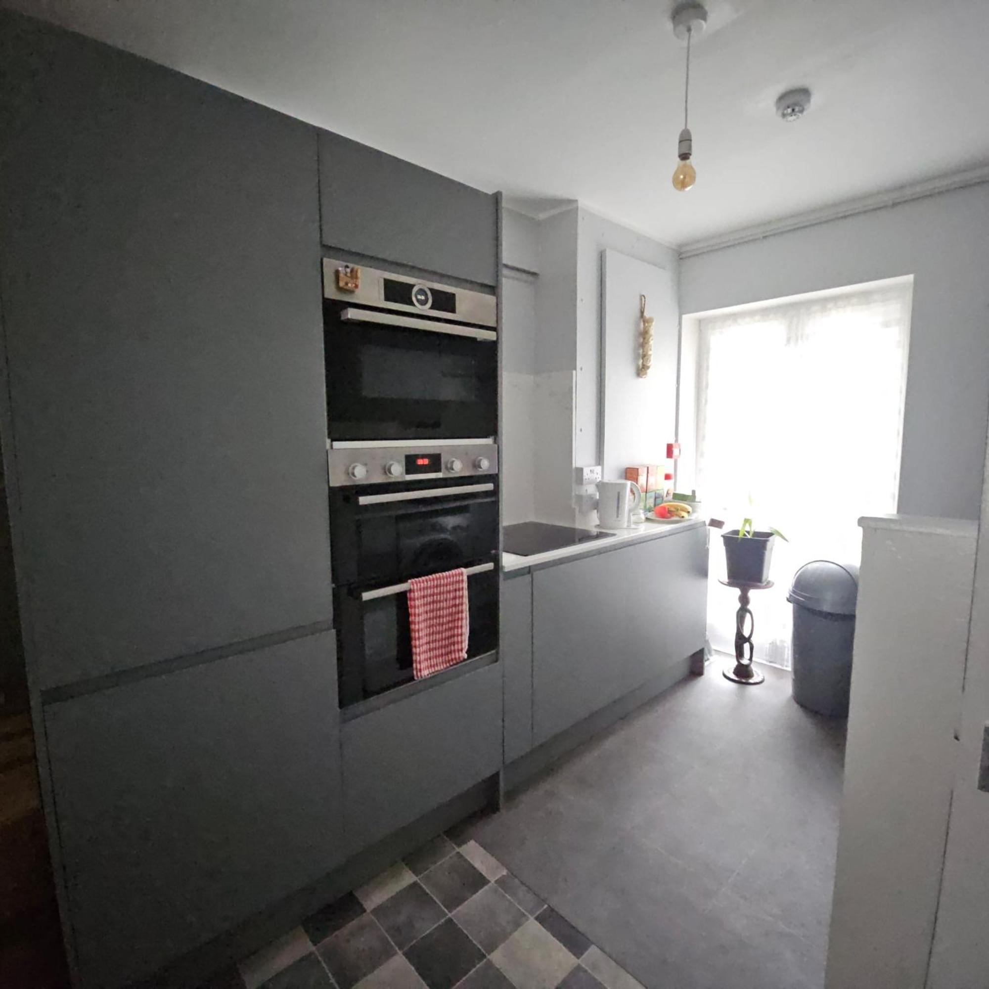 Beautiful Close To * London