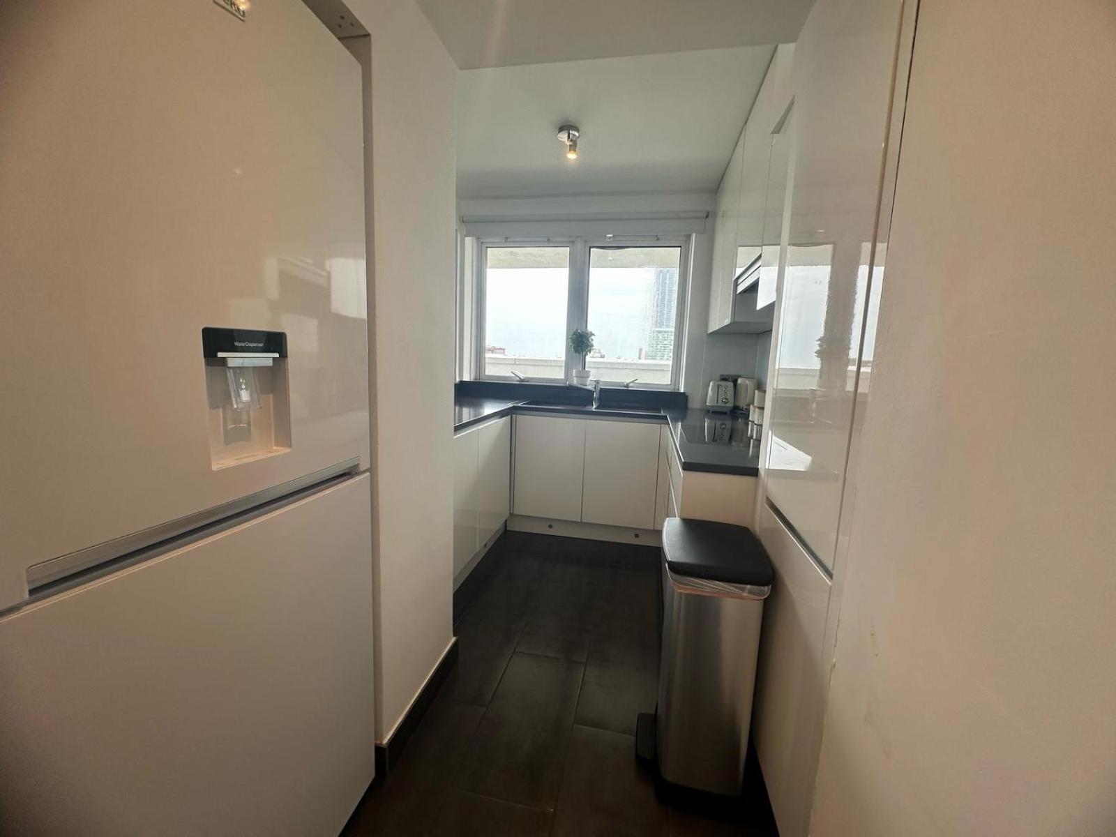 Apartment Canary Wharf With Balcony And Stunning Views London