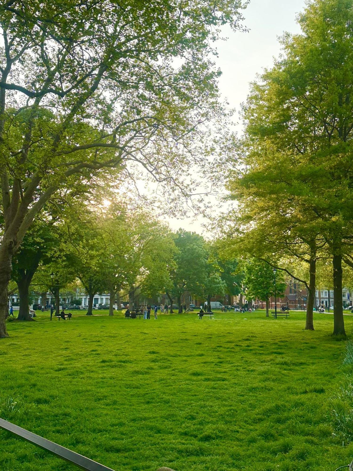 1 Bedroom Flat In Fulham Apartment