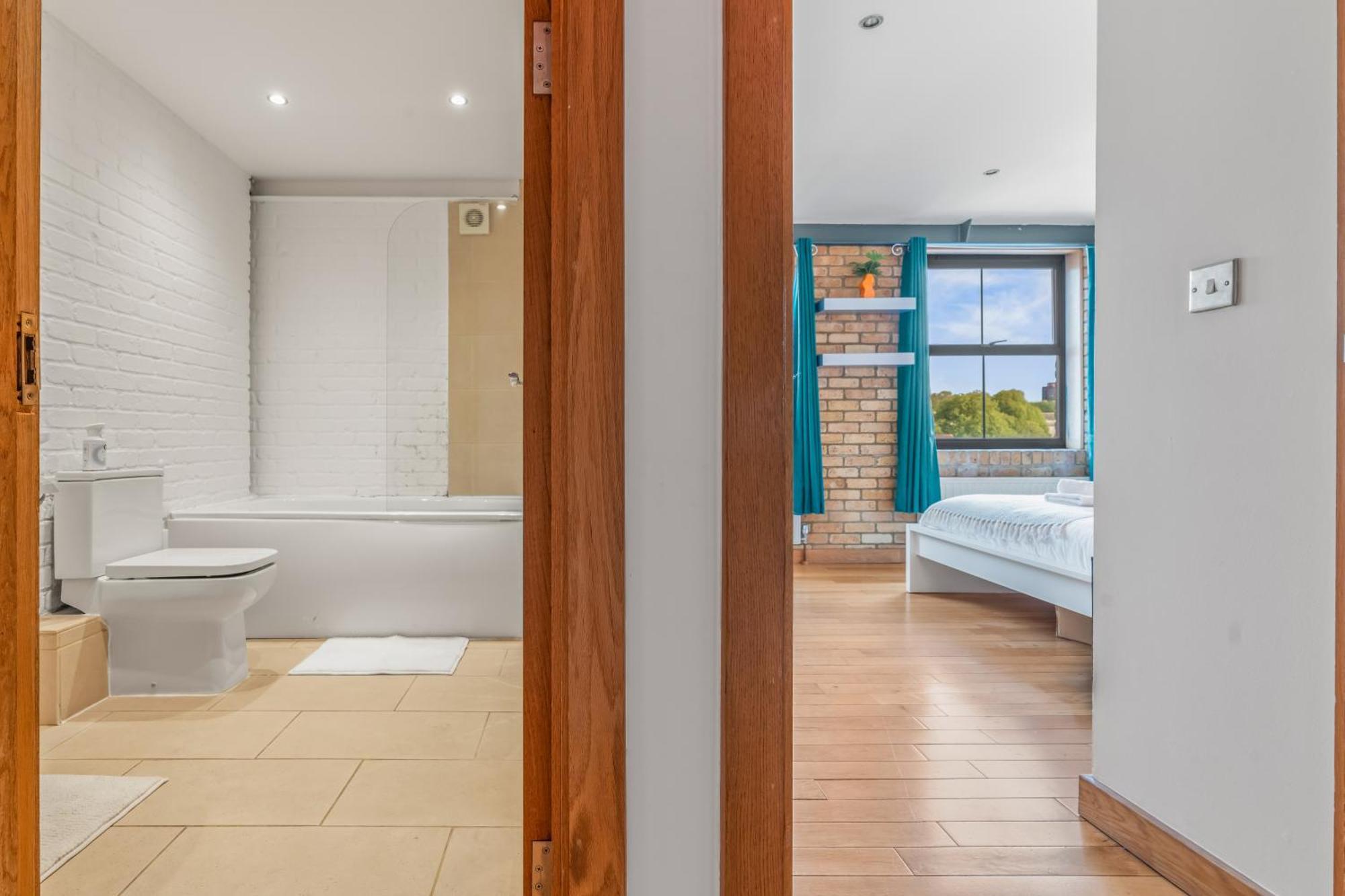 Modern And Industrial 2 Bed - Close To London Bridge, Sleeps 6