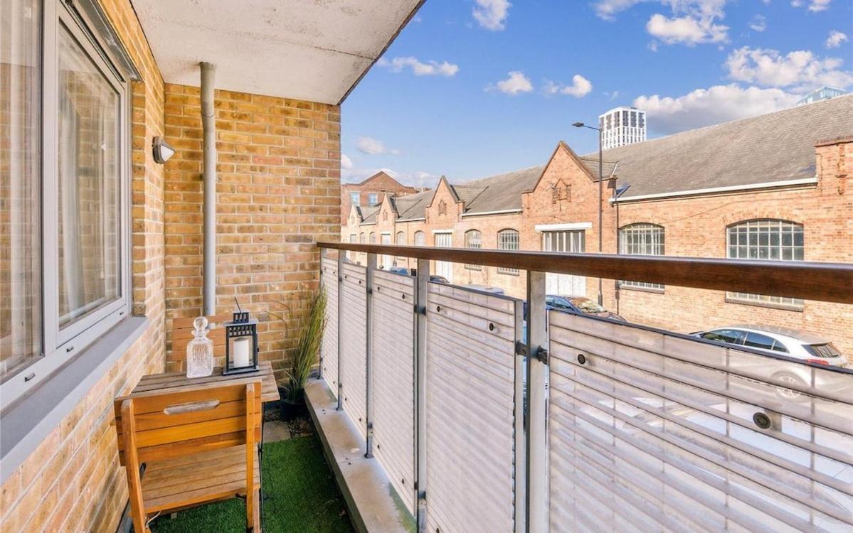 Highly Modern Secure In Fulham Chelsea Apartment