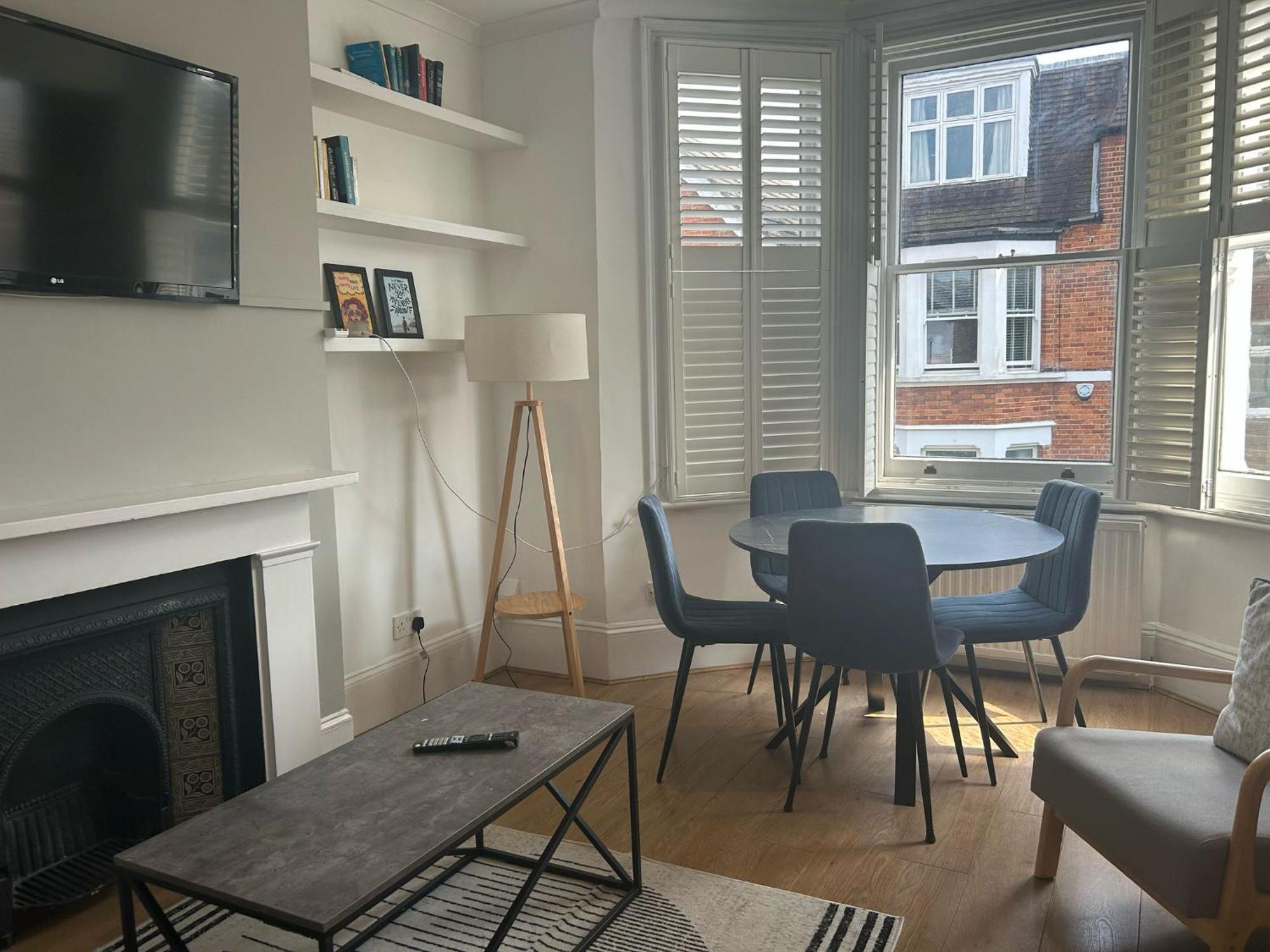 Riverside In The Heart Of Greenwich *