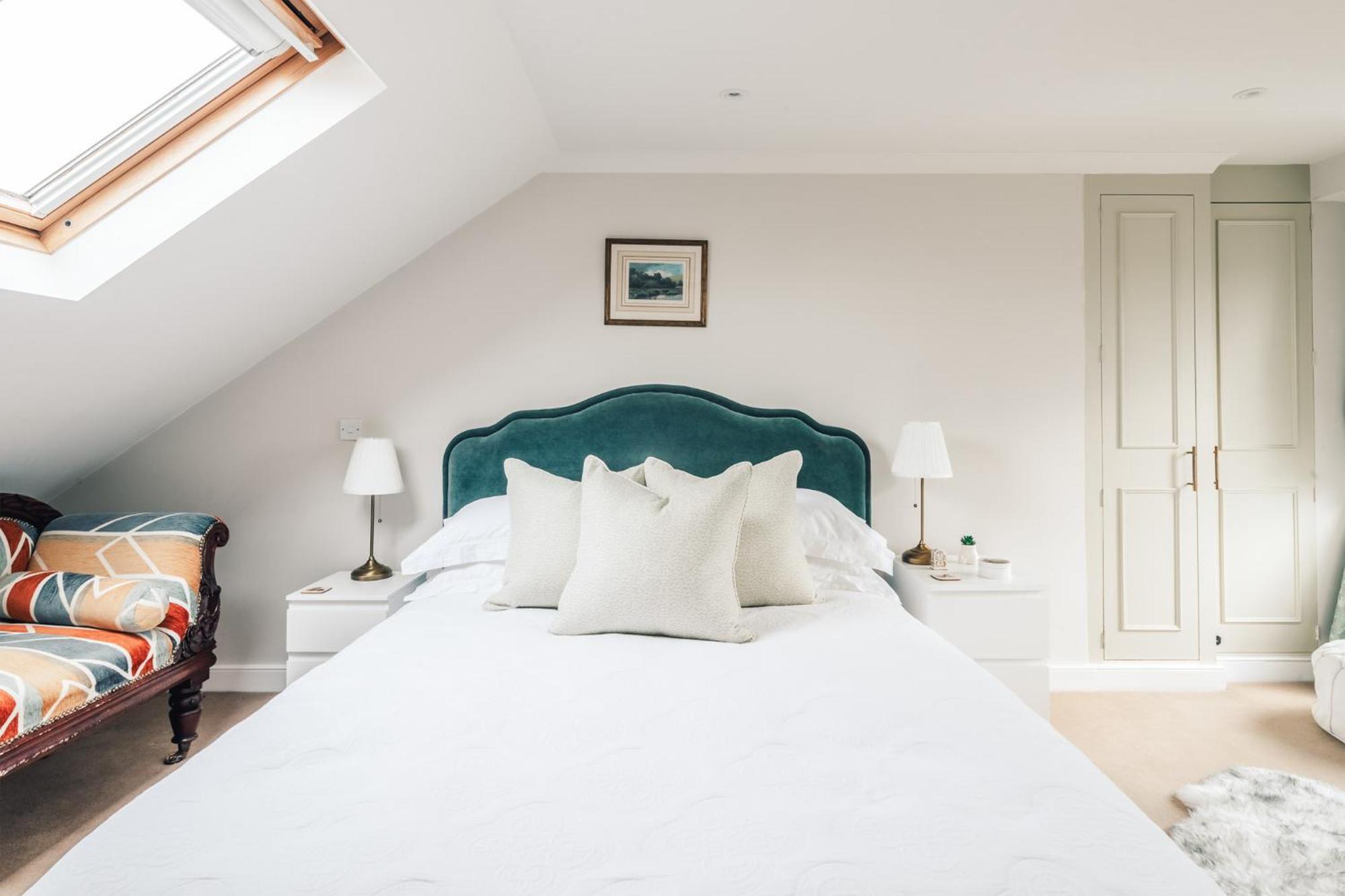 3 Bed, 2 Bath Stylish Flat Apartment London