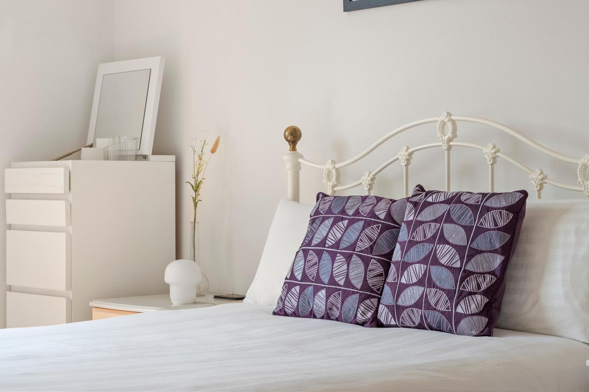 Apartment Spacious 1 Bed Maisonette In Camden By Amber Stays, Perfect For Long Term Stays, Sleeps 4!