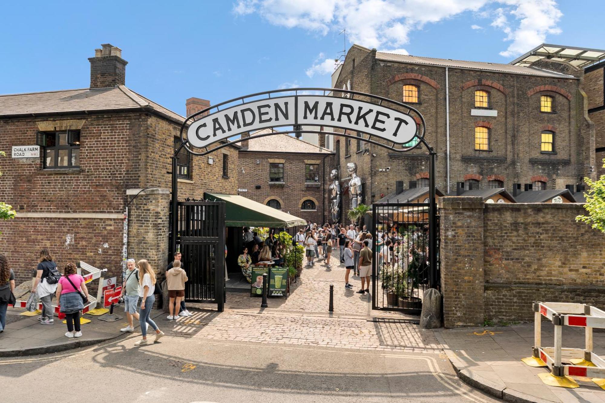 Spacious 1 Bed Maisonette In Camden By Amber Stays, Perfect For Long Term Stays, Sleeps 4!