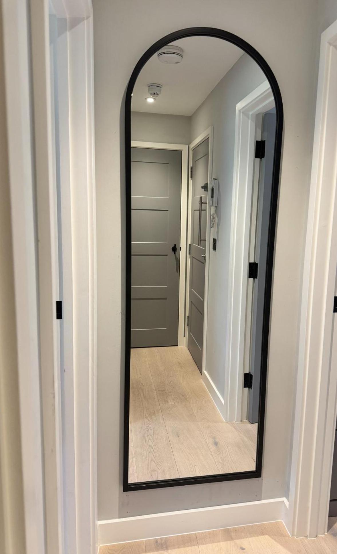 5 Min Walk To Oxford Street Apartment
