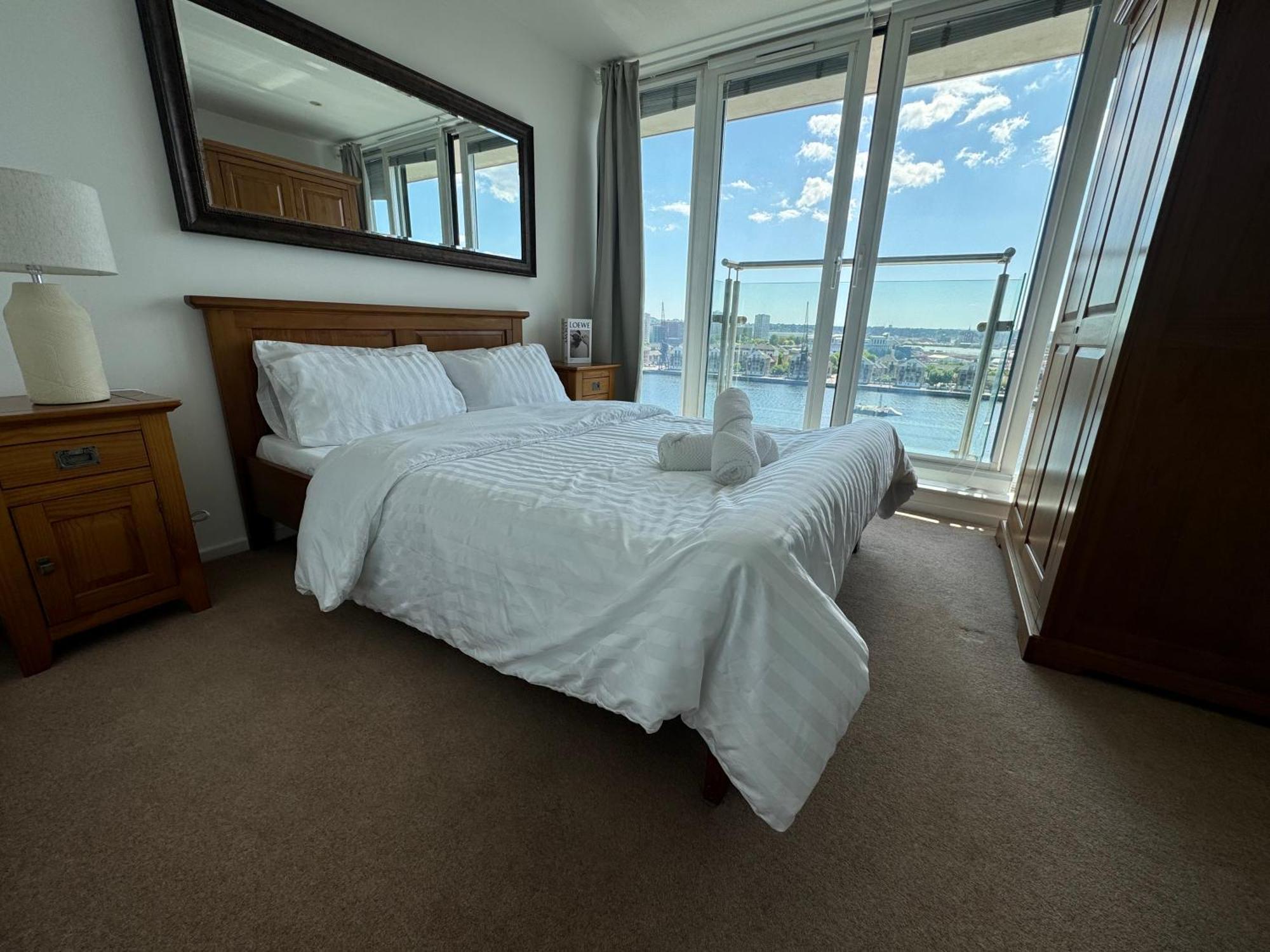 Apartment Riverstay With Free Parking London