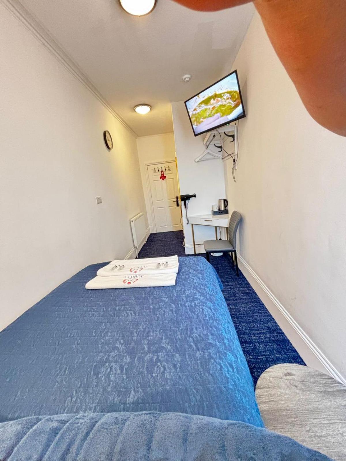 Hotel Jubilee Victoria London