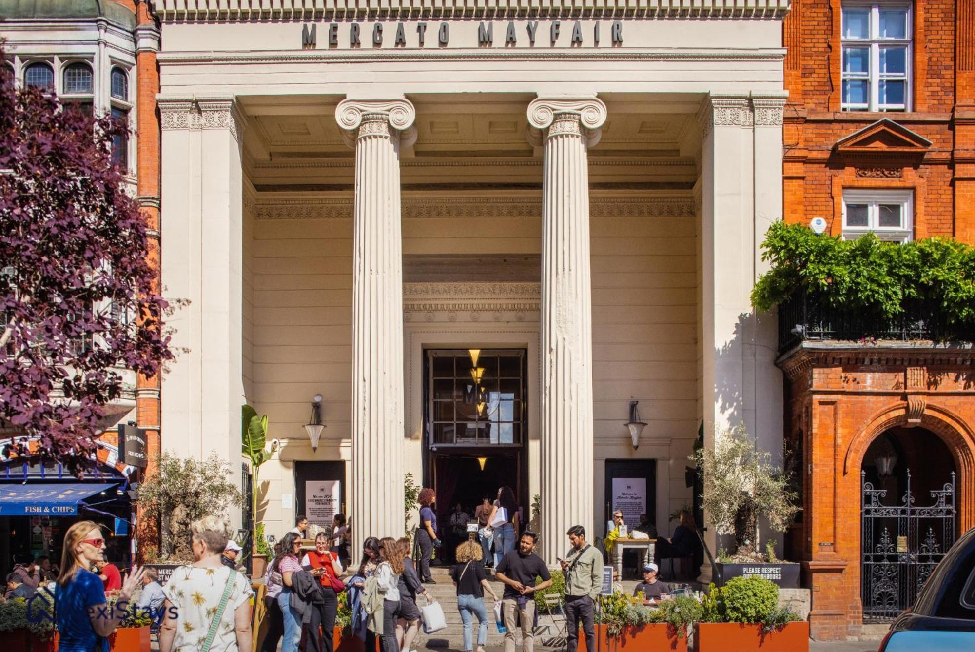 5 Mins Walk To Selfridges, Mayfair Retreat Apartment *