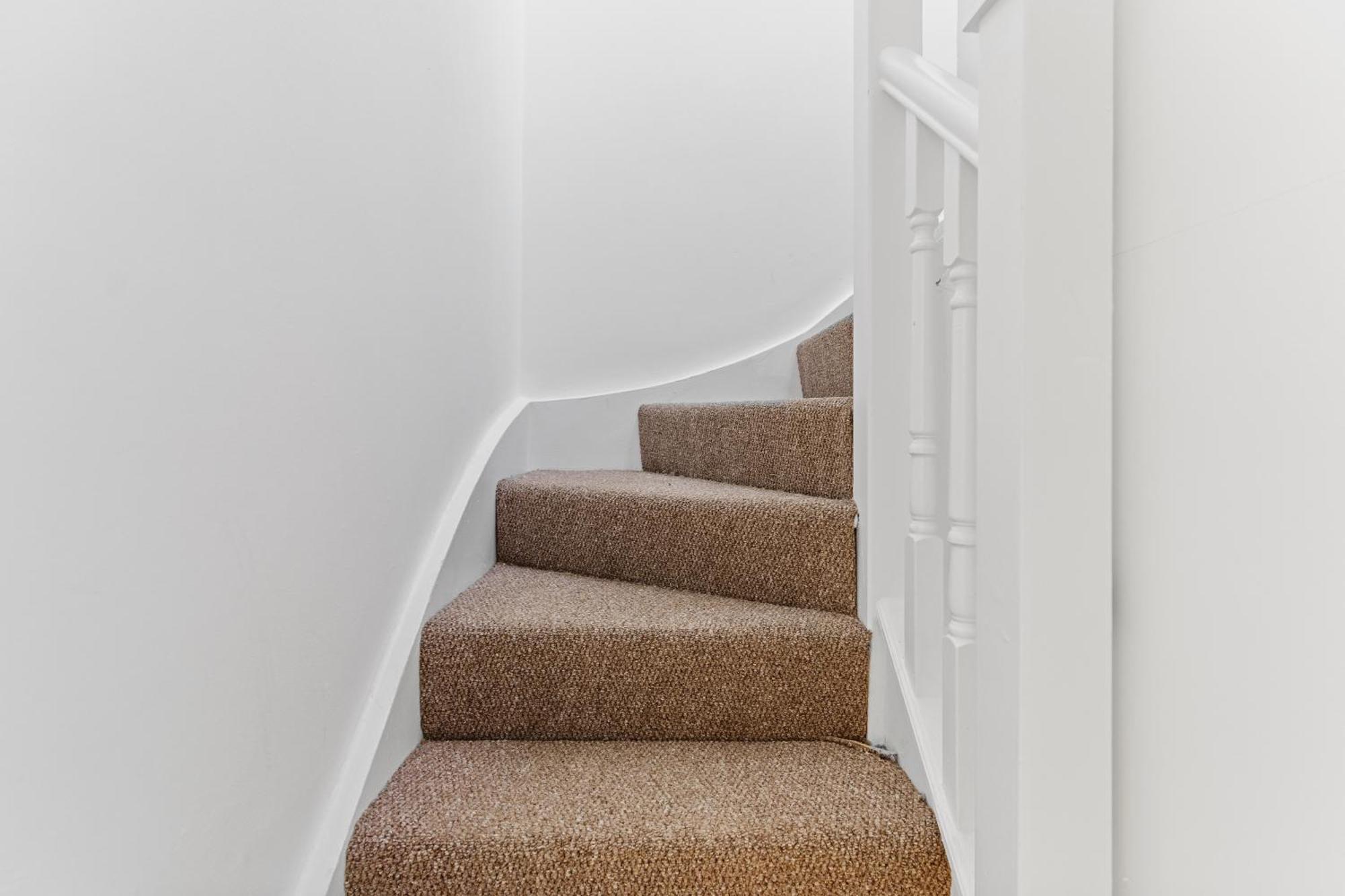 Affordable 2bed And 3bed In E14 Apartment