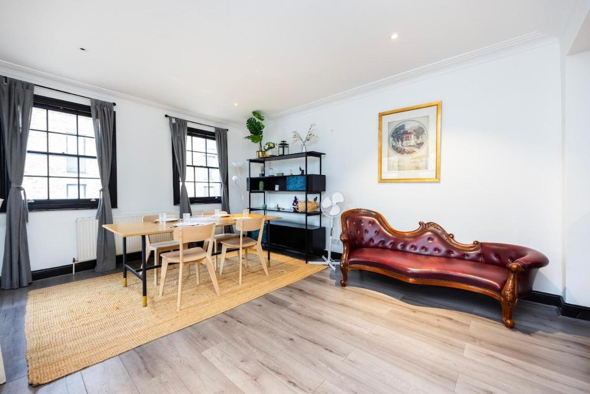 Location, Cosy & Convenient 2 Beds Flat