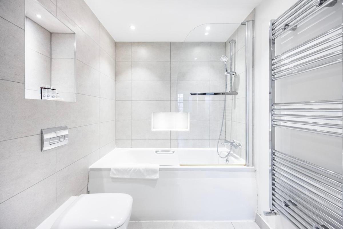 Location, Cosy & Convenient 2 Beds Flat Apartment
