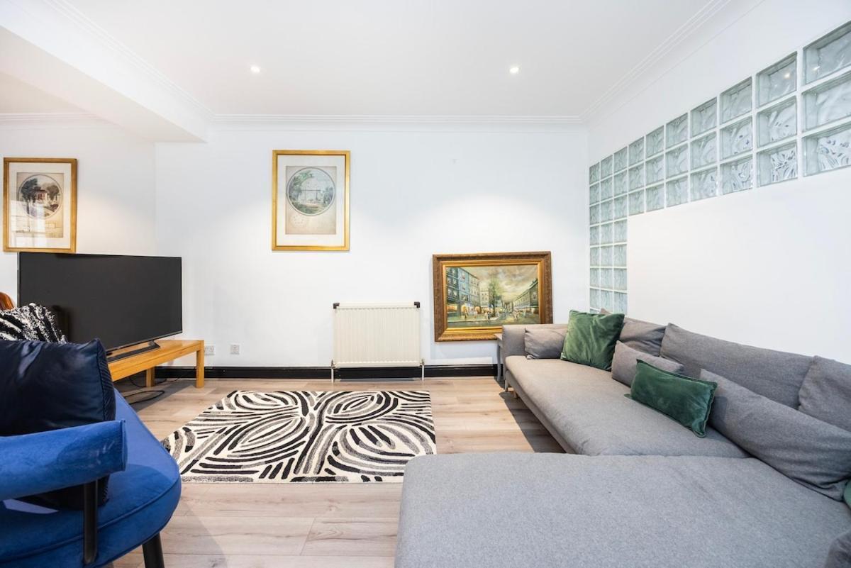 Location, Cosy & Convenient 2 Beds Flat London