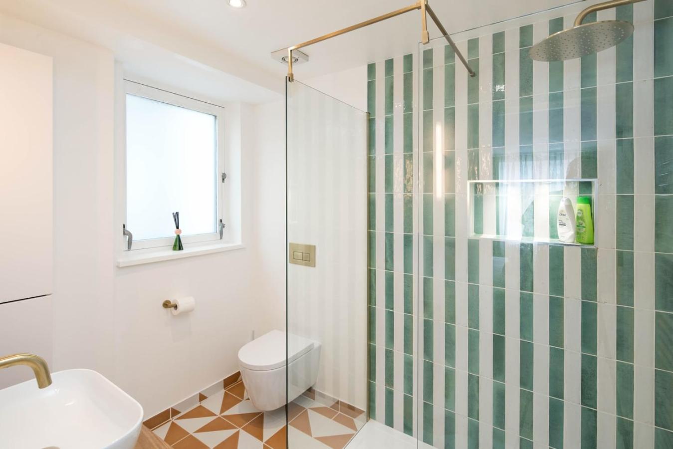 2bed 2bath Stunning Shoreditch Apartamento