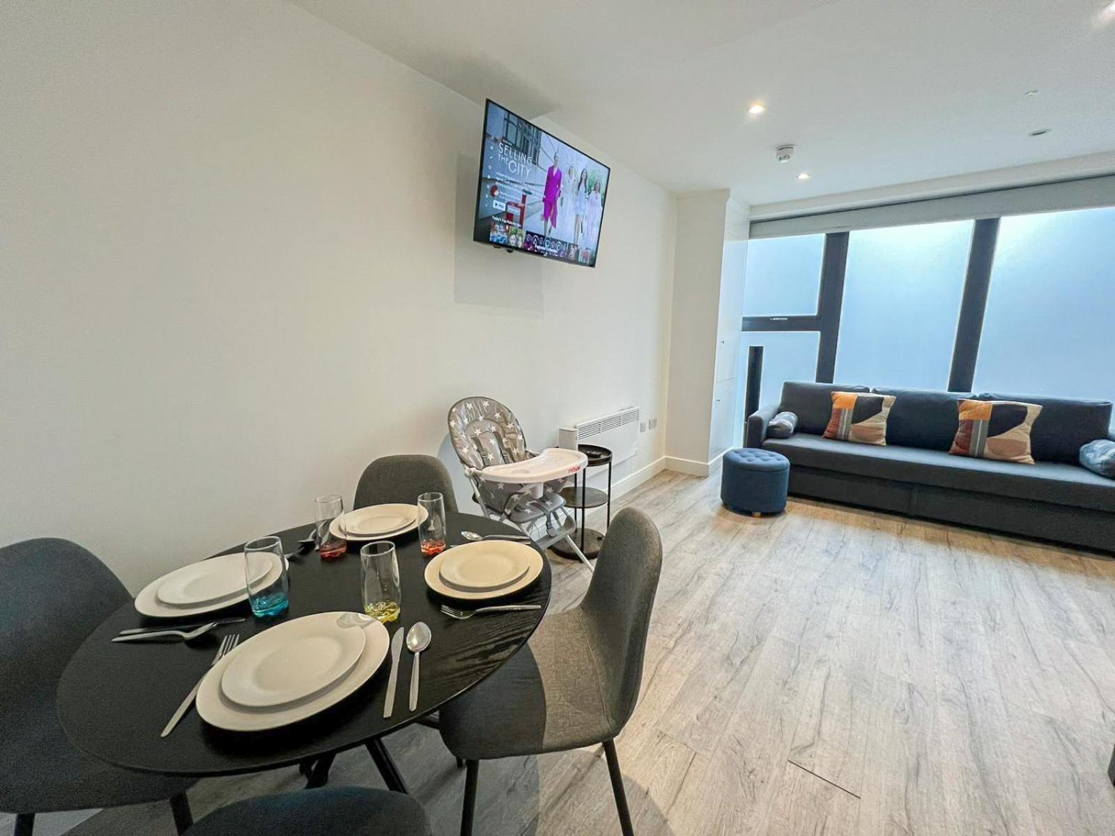 Sleek Flat Near Highbury & Islington Station