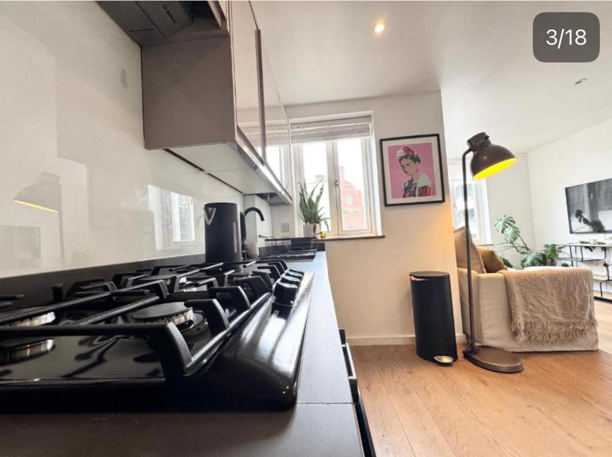 5 Min Walk To Oxford Street Apartment *
