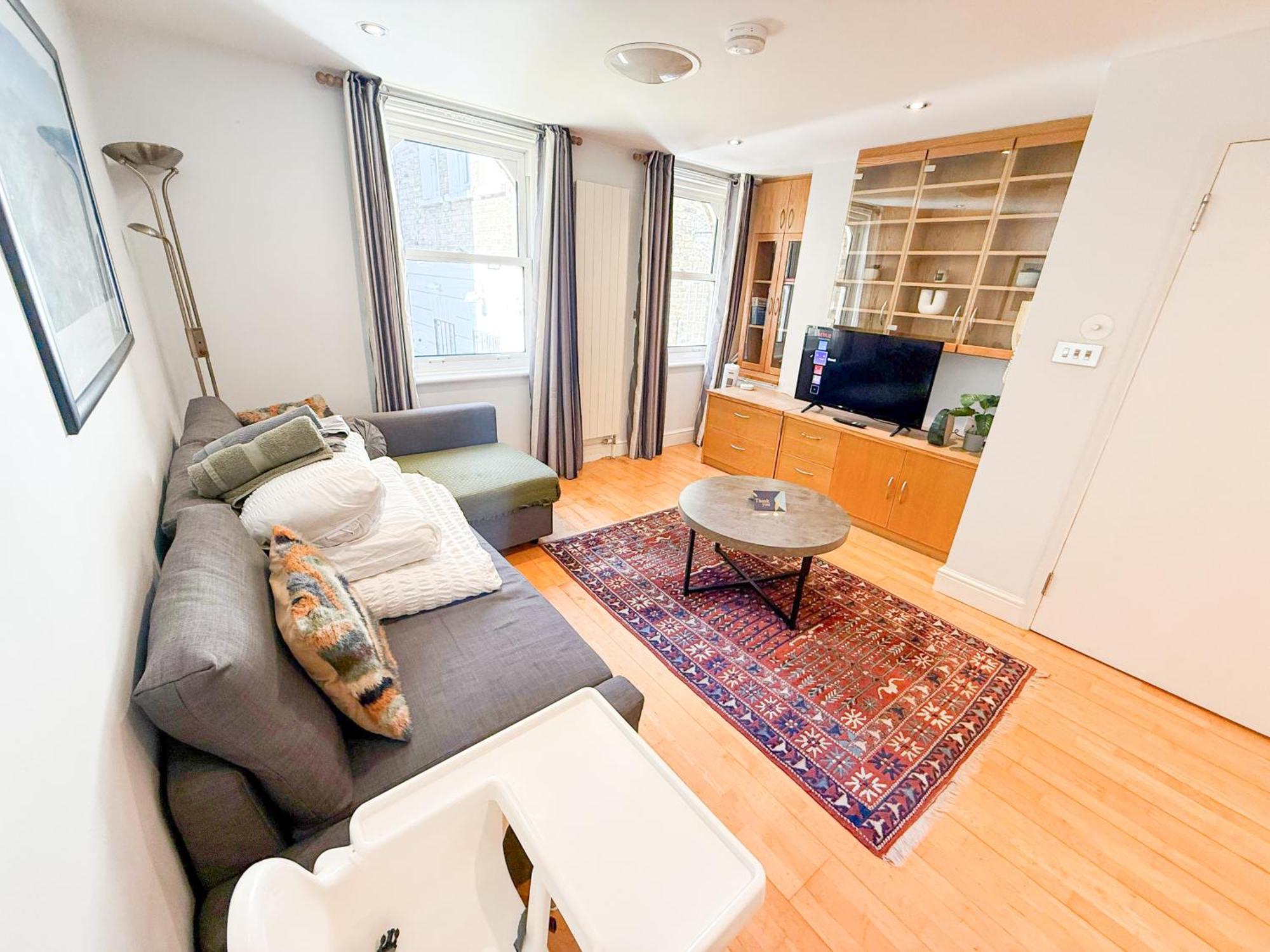 Detached House With Free Parking In Little Venice Near Paddington Hyde Park Apartment *