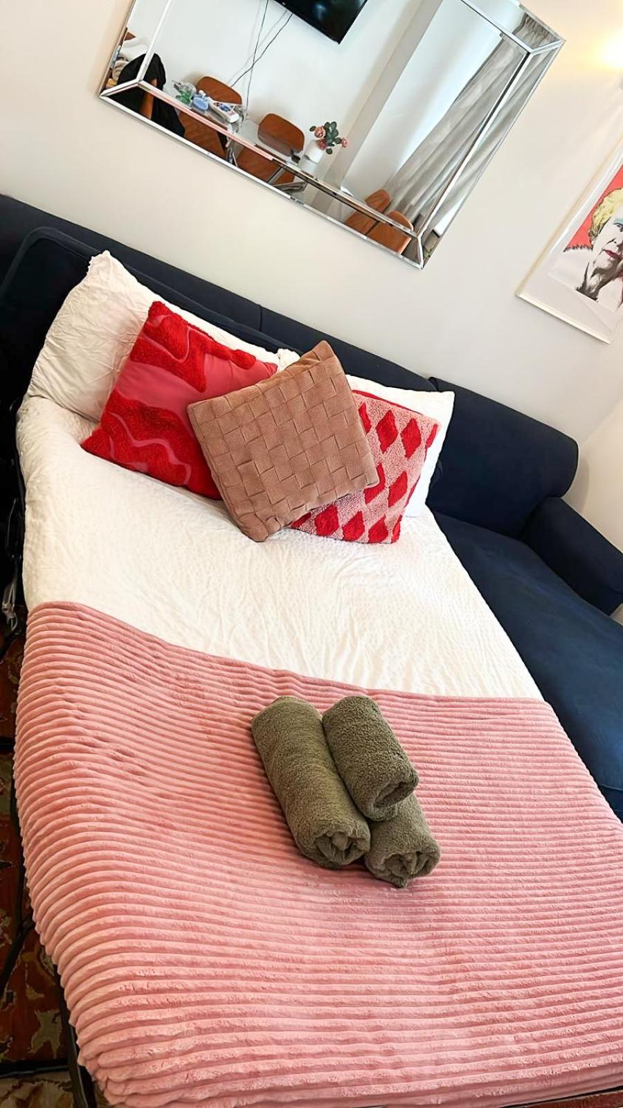Detached House With Free Parking In Little Venice Near Paddington Hyde Park