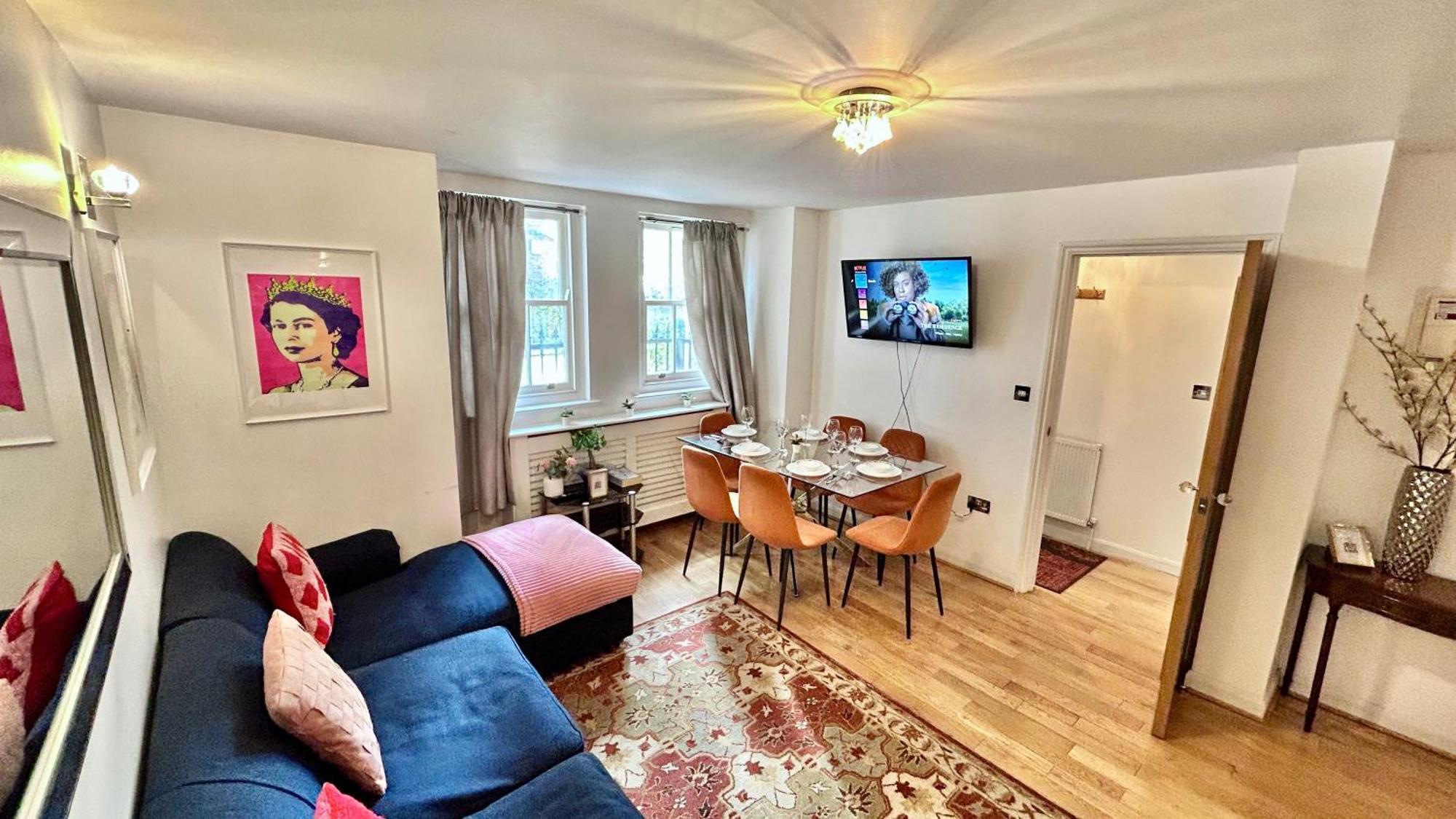 Detached House With Free Parking In Little Venice Near Paddington Hyde Park Apartment